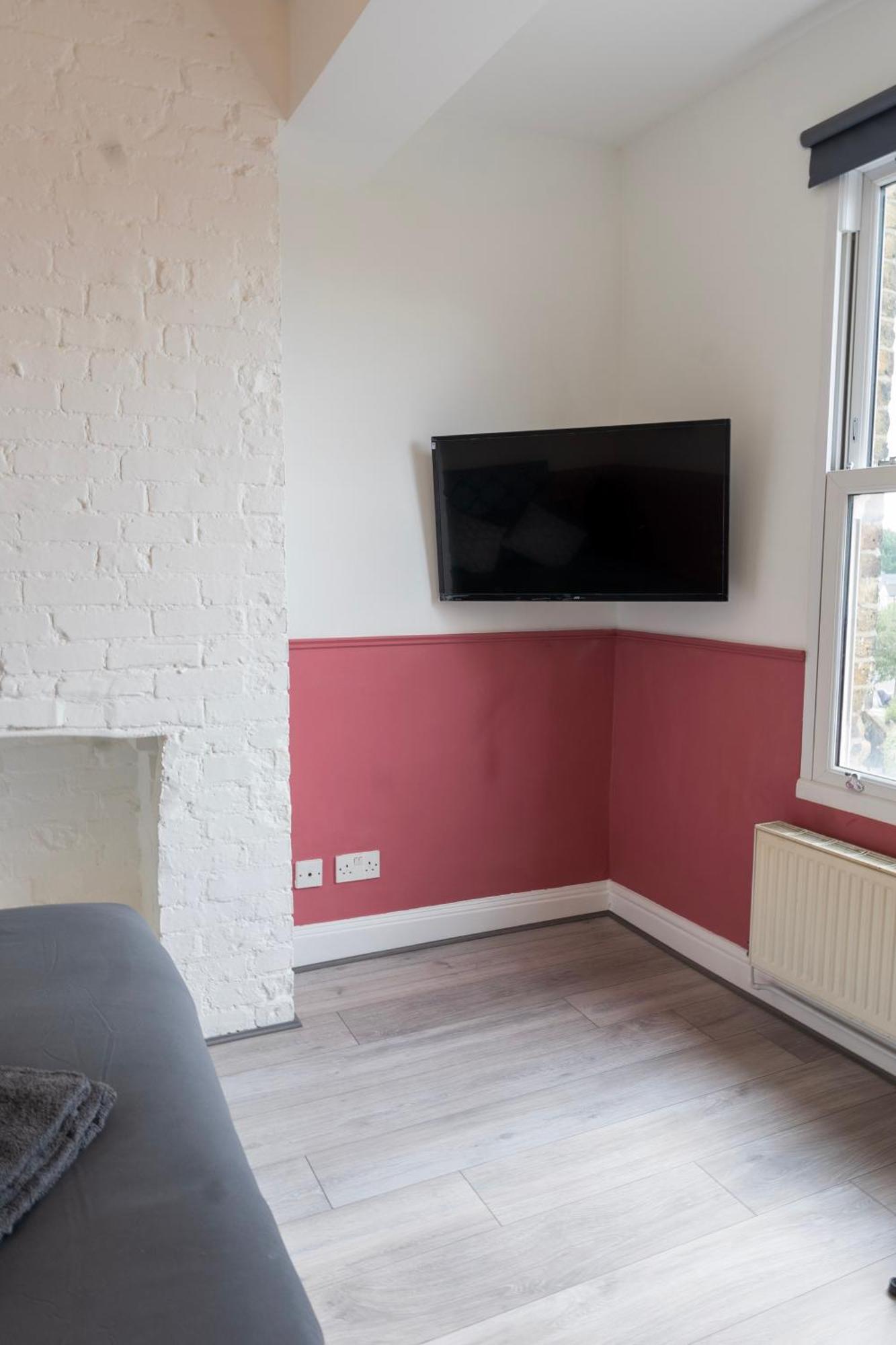 5C- Stylish Urban Retreat - Spacious 2 Bed Flat London Exterior foto