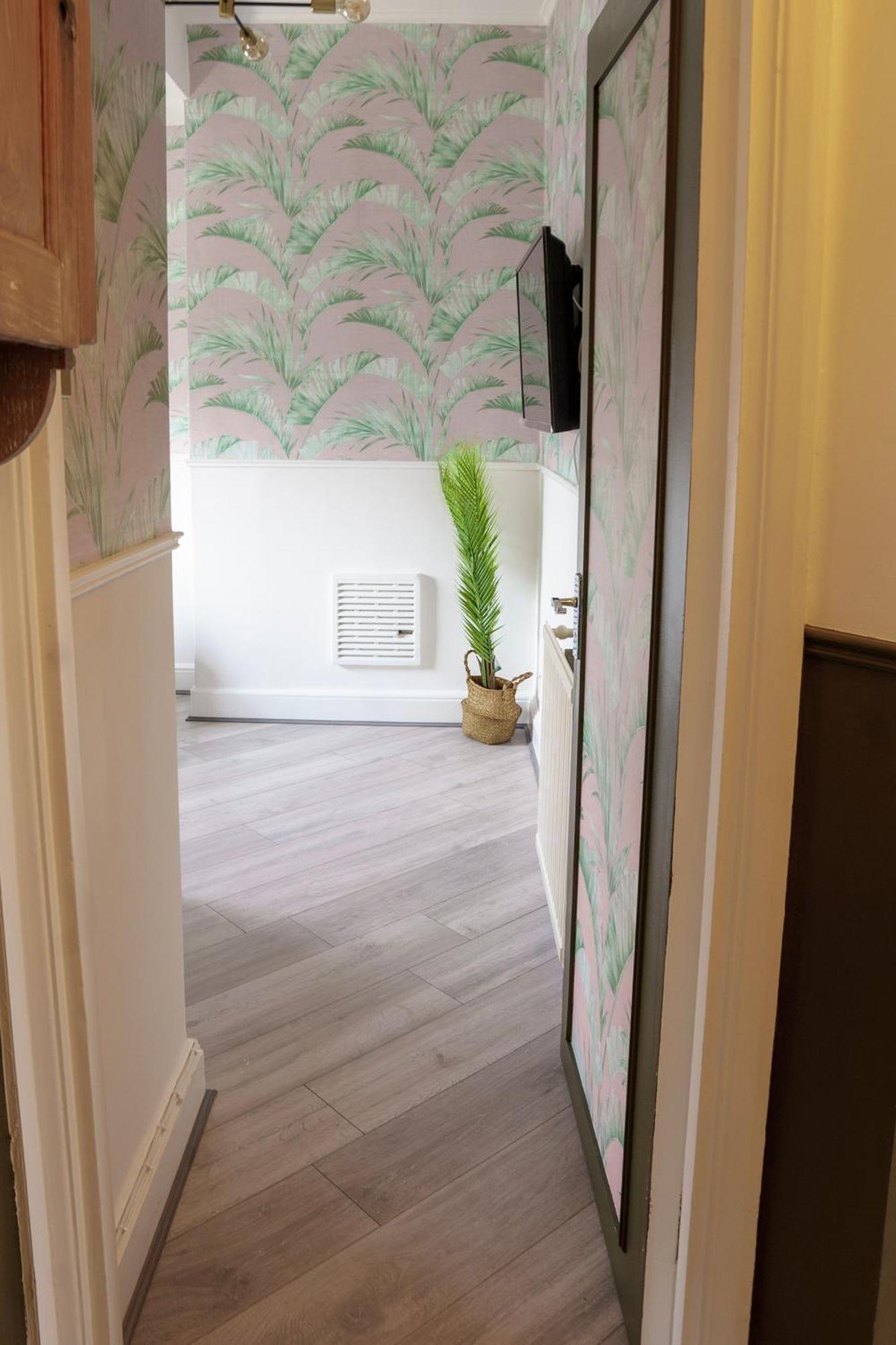 5C- Stylish Urban Retreat - Spacious 2 Bed Flat London Exterior foto