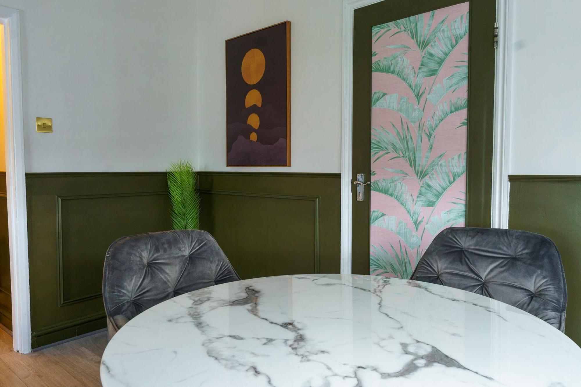 5C- Stylish Urban Retreat - Spacious 2 Bed Flat London Exterior foto