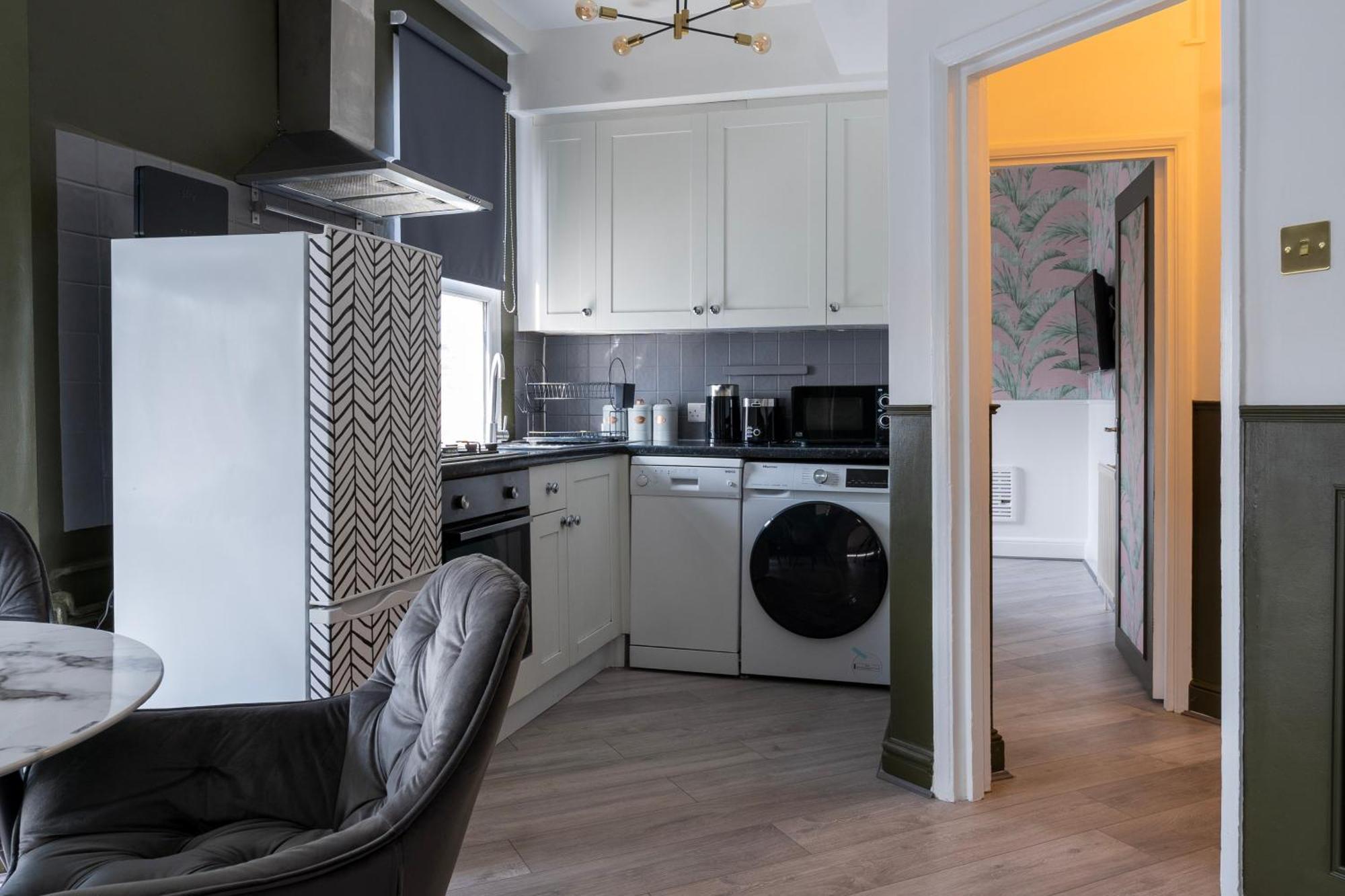 5C- Stylish Urban Retreat - Spacious 2 Bed Flat London Exterior foto