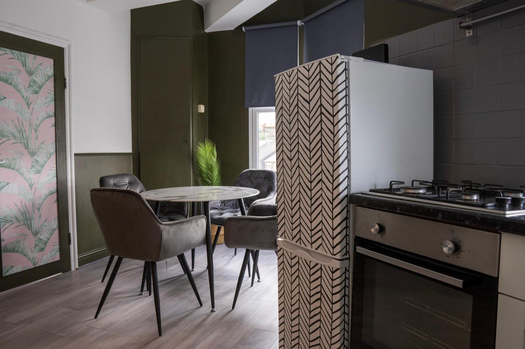 5C- Stylish Urban Retreat - Spacious 2 Bed Flat London Exterior foto